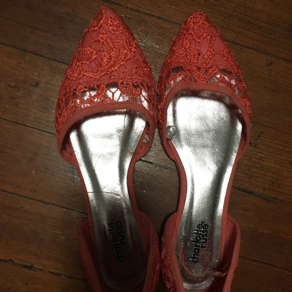 Spring delicate slide ons in Coral, size medium